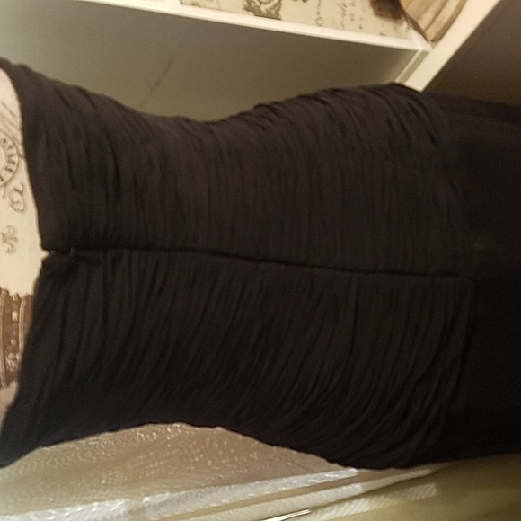 GOWN BY SHERRI HILL - Picture 7 of 11